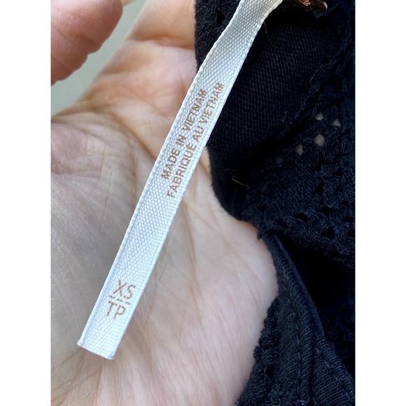 Free People Women’s Black Star Struck Tee Eyelet Open Back Crop Top Sz XS - Picture 8 of 11